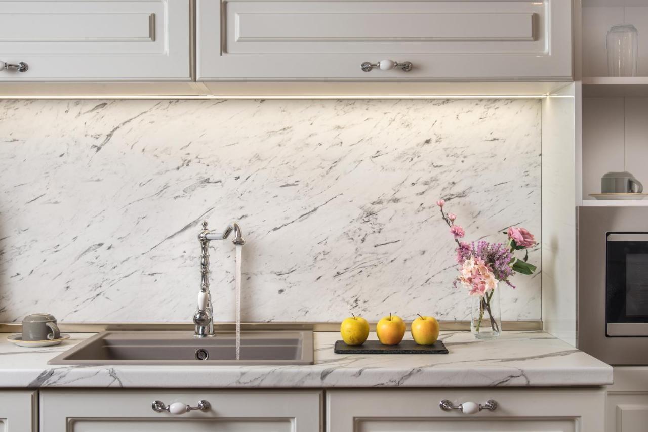 Casa Di Fiore Spa And Medical Hotel, Mineral Pools & Private Beach Kranevo Extérieur photo A kitchen with a marble countertop